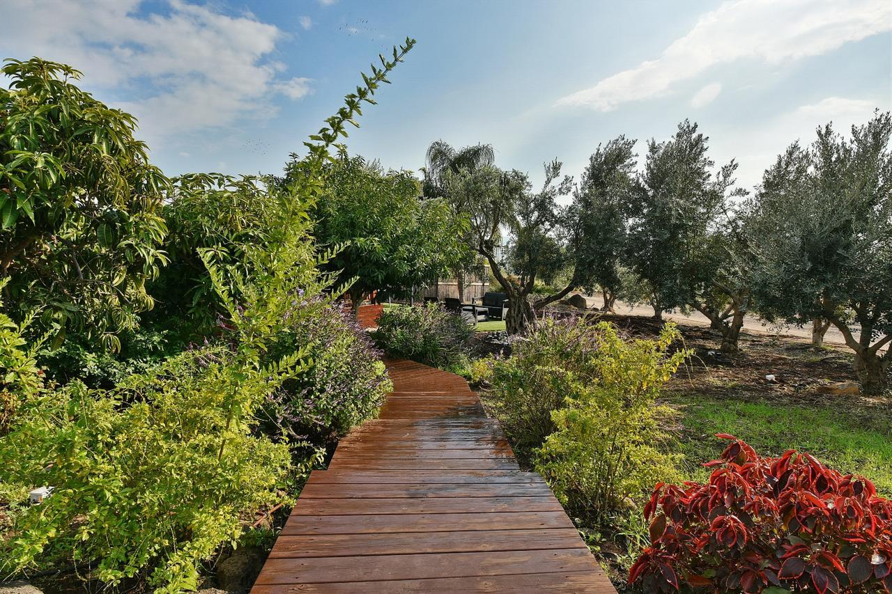 The Golan Cabin Villa Had Nes Exterior photo